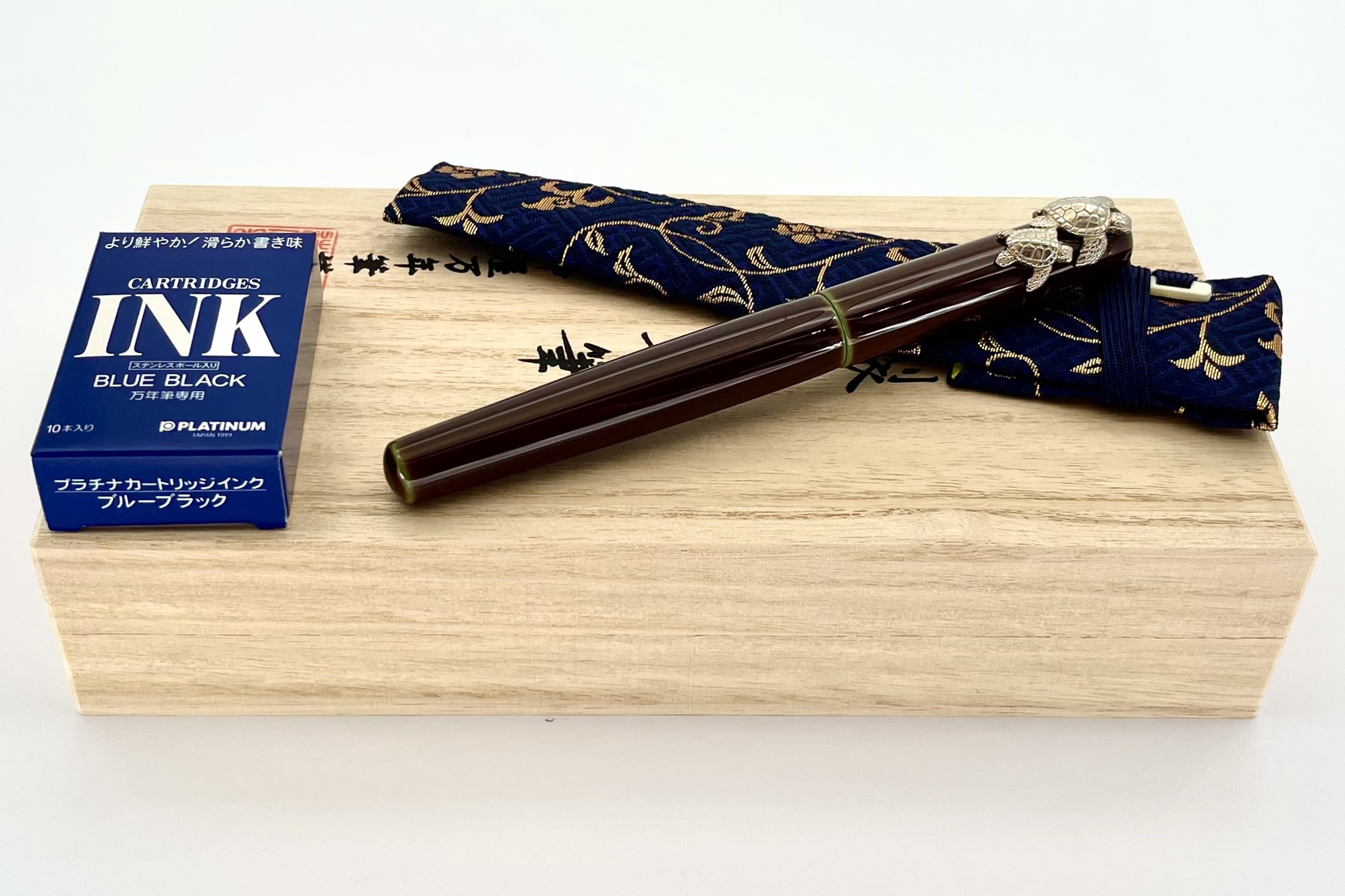 NakayaNeoStandardWriterHekiTamenuriFountainPenwithRhodiumSeaTurtleStopper_F